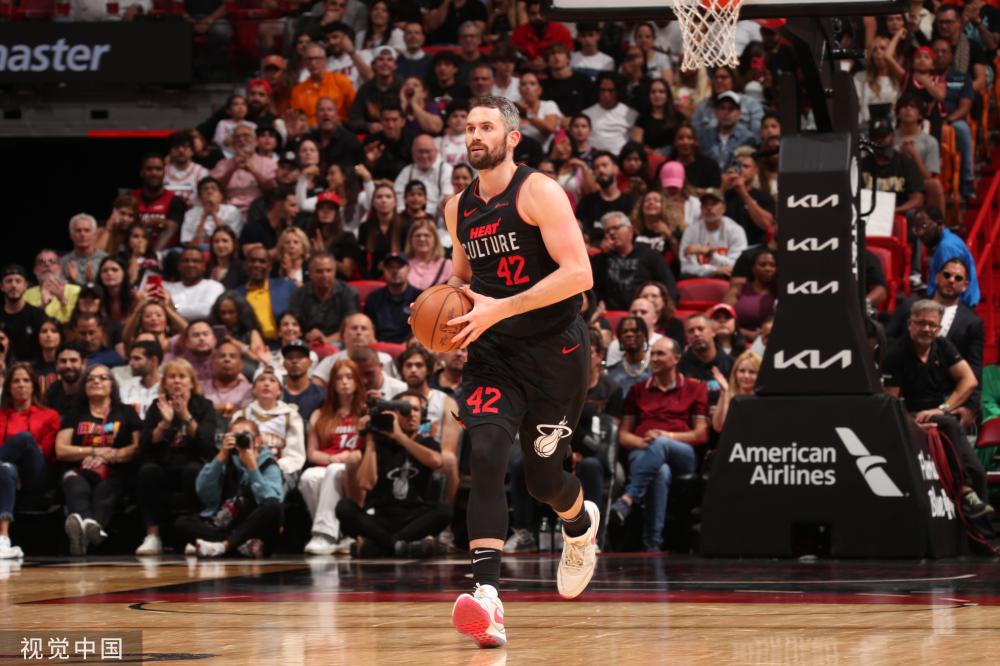 亚历山大凭 亚历山大凭